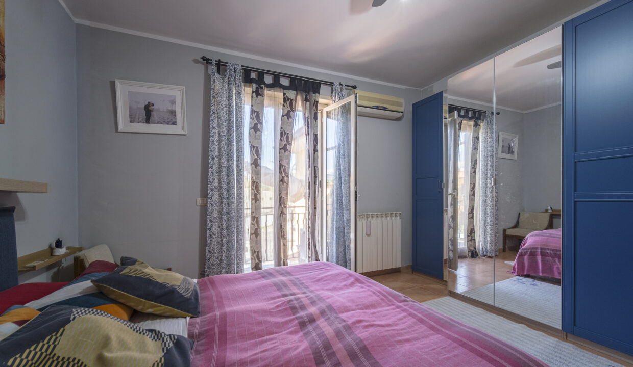 _DSF4656-HDR